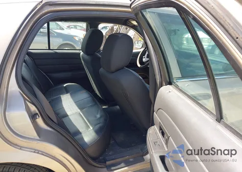 2011 Ford Crown Victoria Police Interceptor из США, поврежденный, VIN 2FABP7BV3BX148871